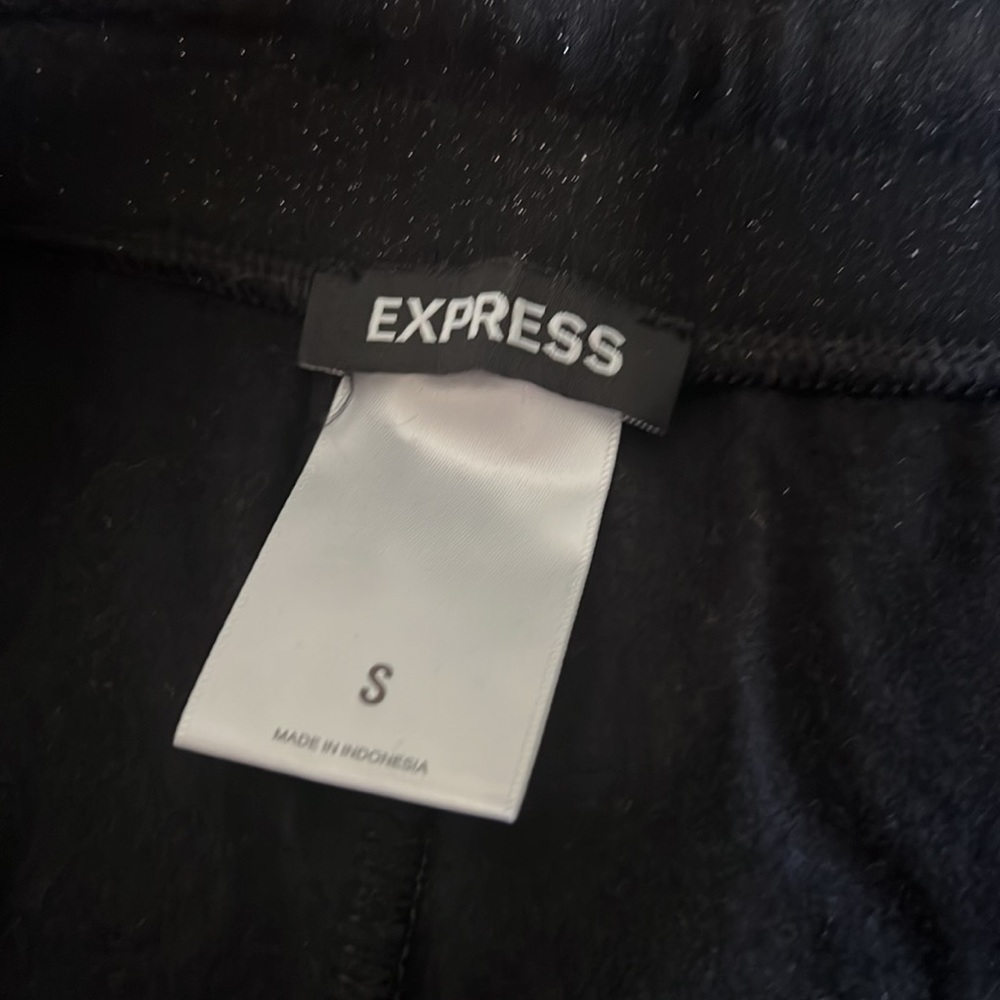 Express Joggers - Picture 4 of 4
